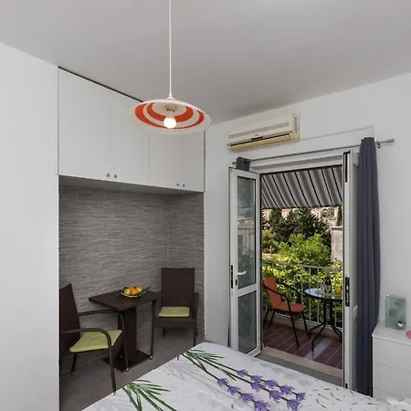Bradas-double With Shared Bathroom No3 Dubrovnik