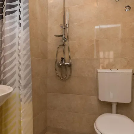 Bradas-double With Shared Bathroom No3 Apartmán *
