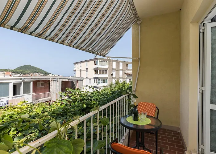 Bradas-double With Shared Bathroom No3 *